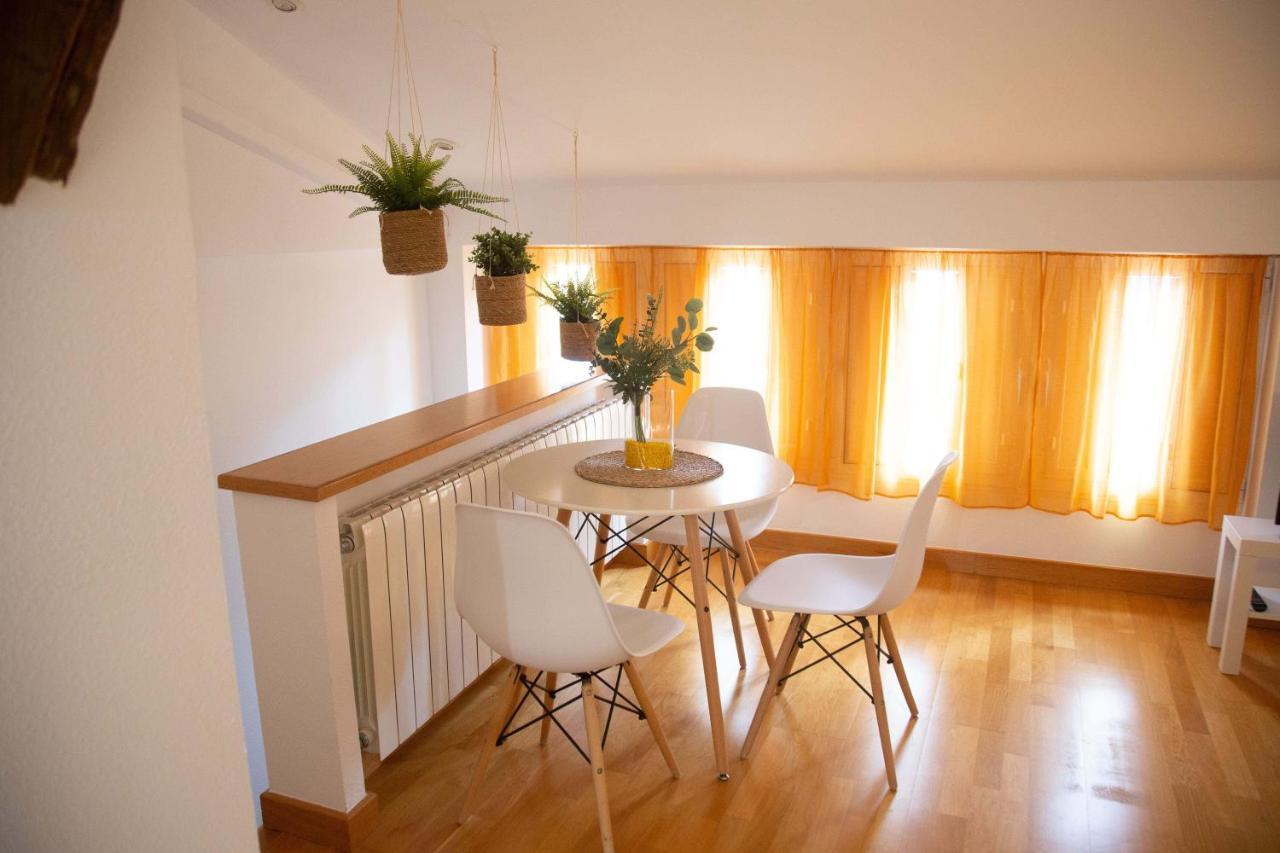 Rajabai Apartment Almansa Ngoại thất bức ảnh